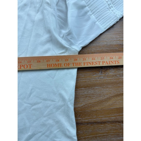 Sioni Milano‎ Women's White Long Sleeve V-Neck Pleated Sleeve Sweater - Picture 3 of 7